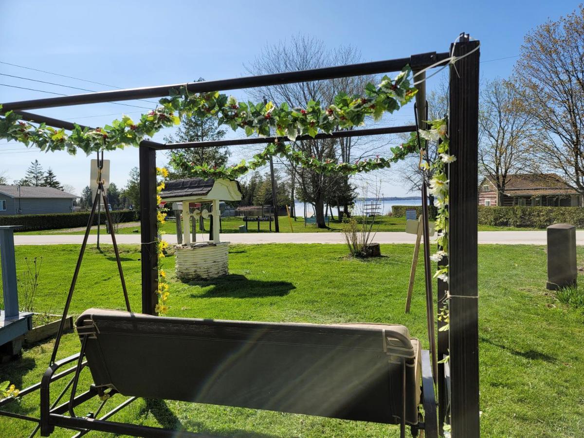 Fun Place With A Sandy Beach For Swimming, Boating, And Fishing, Featuring 3 Available Cabins Fenelon Falls Εξωτερικό φωτογραφία