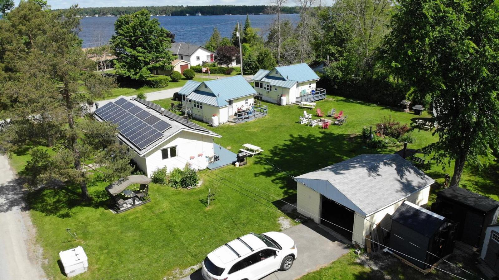 Fun Place With A Sandy Beach For Swimming, Boating, And Fishing, Featuring 3 Available Cabins Fenelon Falls Εξωτερικό φωτογραφία